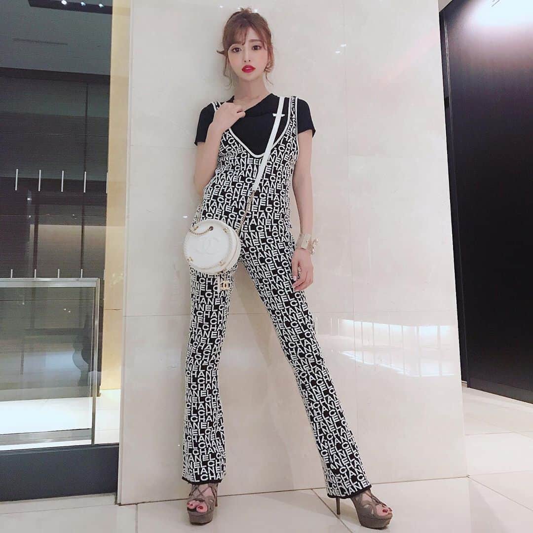 明日花キララのインスタグラム：「明日10日！！ 久し振りに大阪と京都巡回します🐕🐕❤︎ 楽しみです！いっぱいあそぼ🥰」