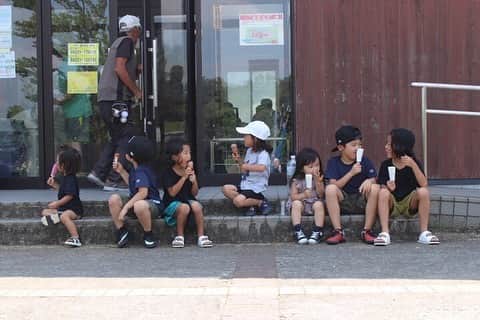 安藤沙耶香さんのインスタグラム写真 - (安藤沙耶香Instagram)「3家族で「おりざの森」へ 香港で出会ったわたしたちが 仙台で過ごす夏休み 香港で こんなダメダメなわたしを支えてくれた 大好きな家族がアメリカに行ってしまうから 最後にみんなで会えて本当に良かった  子供達も自然に触れ合って 朝から晩まで楽しそうで 親も 子供達が寝た後に 夜な夜な涙が出るほど爆笑して  すごく贅沢な時間でした  #おりざの森 #やくらいガーデン #GENJIRO」8月9日 17時39分 - sayaka_nala