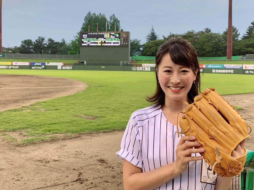 山崎聡子さんのインスタグラム写真 - (山崎聡子Instagram)「⚾︎ きょうの#jチャンネル MCを担当します🎤 . おととい#福島レッドホープス の試合前に行われた 女子アナスピードガン対決についてお伝えします😙 (アドバイスありがとうございました🙇🏻‍♂️✨) . さらに！野球関連では、甲子園の初戦を12日に控えた#聖光学院 の練習模様について大阪からリポートも届く予定です⚾️‼️ぜひご覧ください👏🏻」8月9日 9時29分 - 310puu