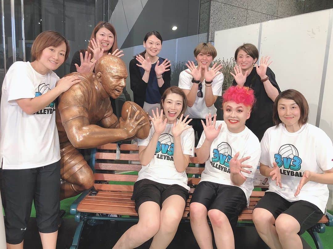 佐野優子のインスタグラム：「. 昨日の3V3volleyball🏐✨ . 何よりぺえちゃんが上手過ぎてお膳立てして貰った感たっぷりでした😂 . 第2回が楽しみ〜◟̆◞̆ ❁ . #3v3volleyball  #ソフトバレー #softvolleyball  #sportsfest  ありがとうございました♡ @peey @kanochan715 ダチョウ倶楽部みたいになってるミユキさん😚」