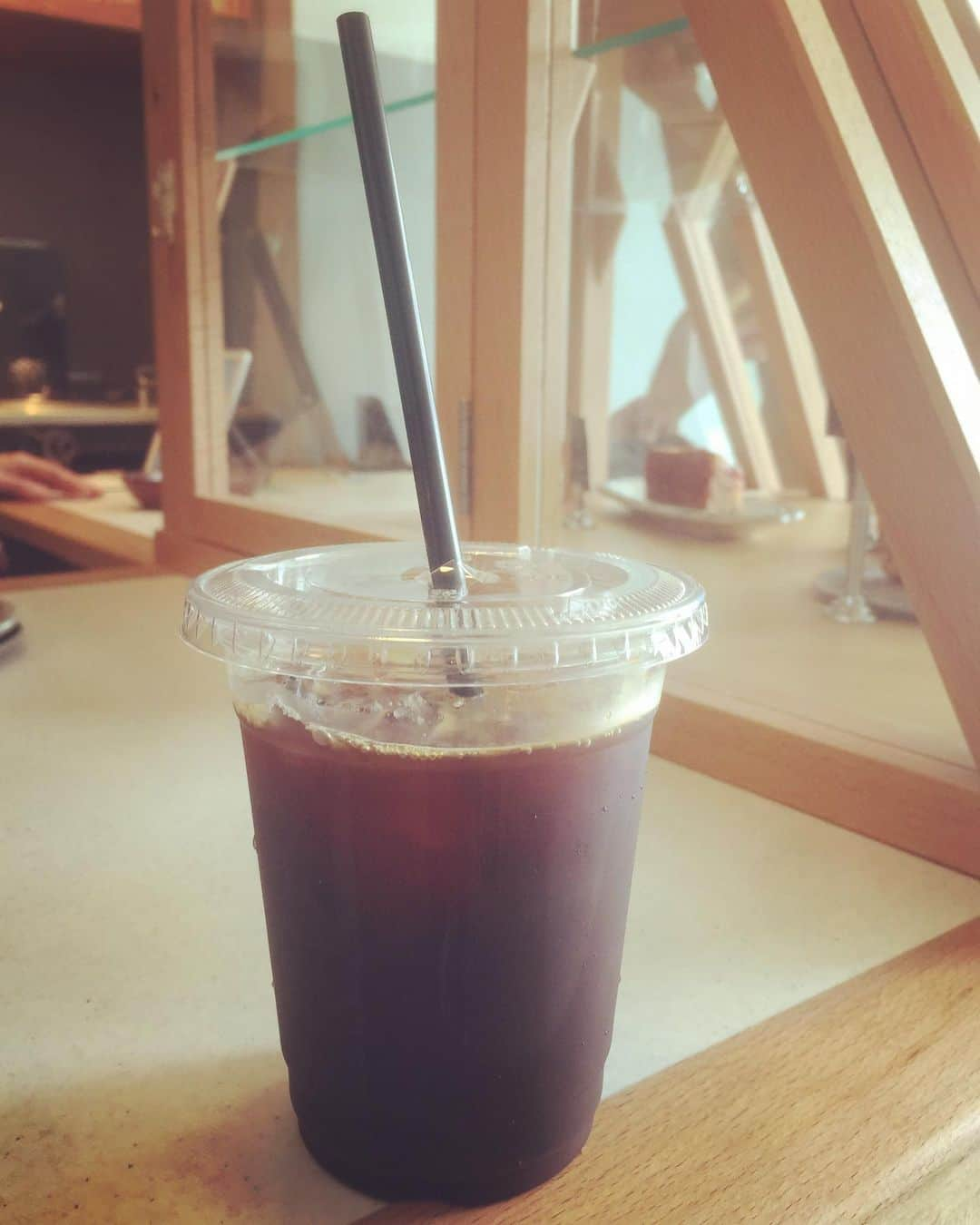 橋本塁さんのインスタグラム写真 - (橋本塁Instagram)「ランニング後には朝コーヒー飲みにcrossparkの古俣さんとコーヒーの名店「dAb coffee s tore」でJOINT(エスプレッソ的なアイスの濃いコーヒー)！めちゃくちゃ美味しい！また秋に！！！！ #サウシュー #STINGRAY #新潟 #niigata #coffee #コーヒー #dabcoffeestore」8月9日 9時52分 - ruihashimoto