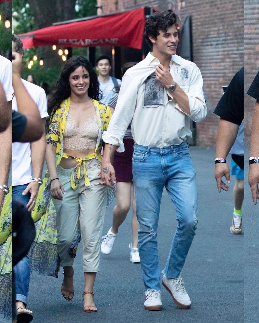 Just Jaredさんのインスタグラム写真 - (Just JaredInstagram)「@shawnmendes & @camila_cabello hold hands as they step out to celebrate his 21st birthday!  #ShawnMendes #CamilaCabello Photos: Backgrid & Splash」8月9日 10時02分 - justjared