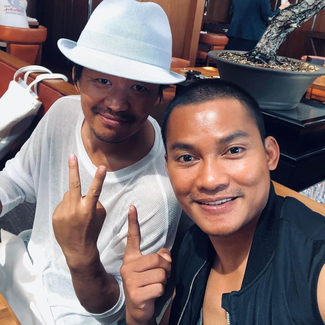 のインスタグラム：「Great to work with Wang Baoqiang on Detective Chinatown 3」