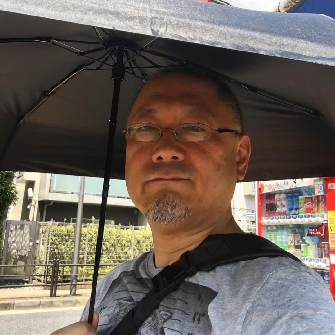 森田繁のインスタグラム：「問い1.以下の文からおかしいところを上げよ。 ｢わたしは日傘のおかげで、涼しい顔で高血圧の薬をもらいにいけます。｣ (配点・5点)」