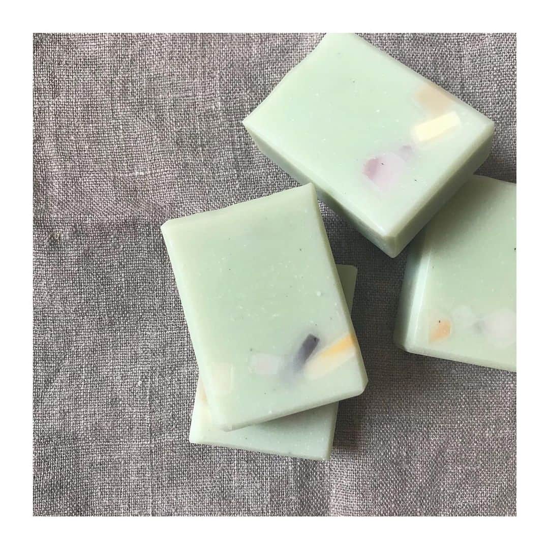 上村若菜のインスタグラム：「涼🎐 My soap🧼 . #soap #手作り石鹸 #wakamesfavorite」