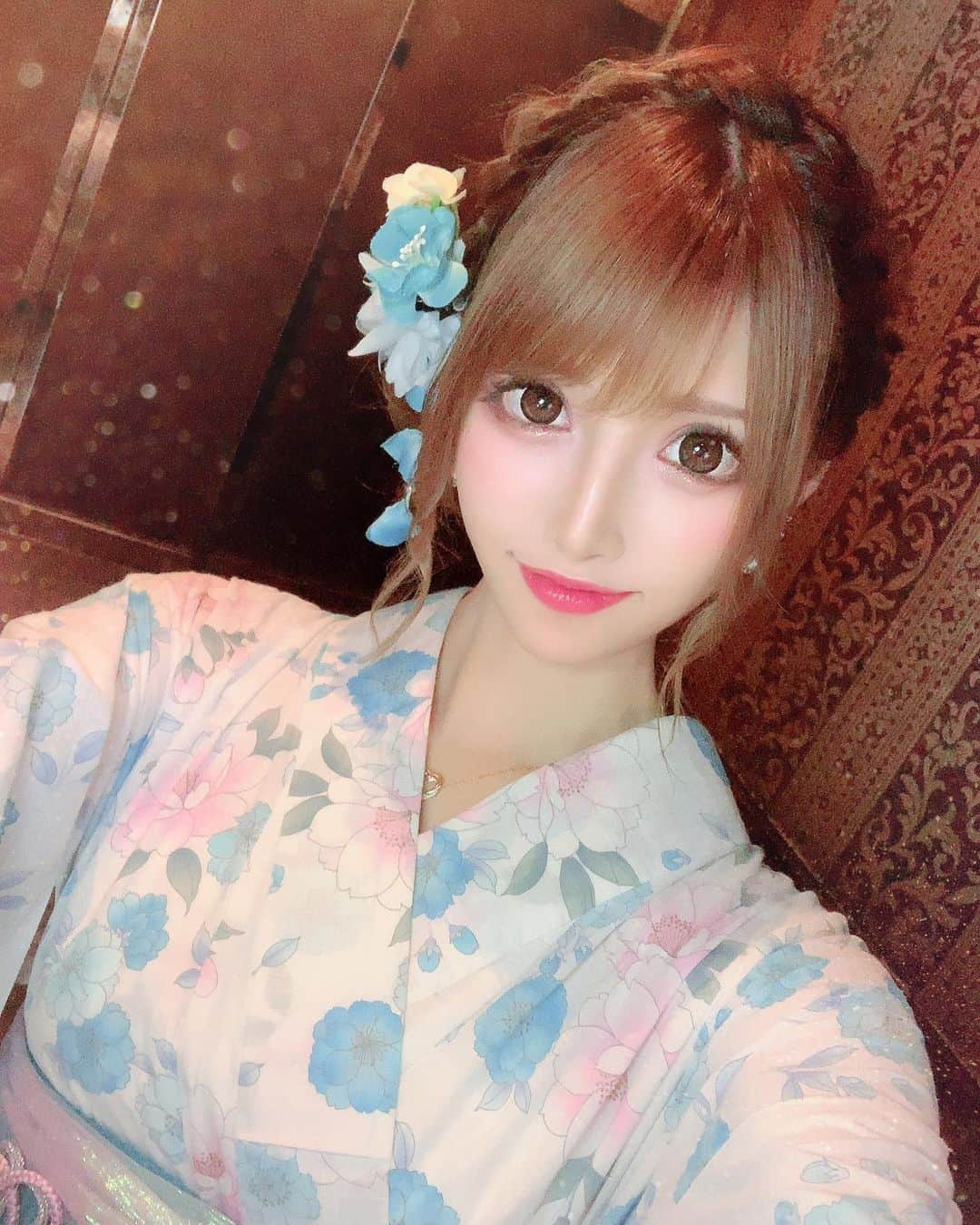 桜咲乃愛さんのインスタグラム写真 - (桜咲乃愛Instagram)「浴衣の時のヘアメ💖  ヴィオナドールのまりえさんにしてもらった〜(*´︶`*).｡.:*♡ 緩めでかわいい💖  いつもありがとうー😆💓✨ まりえさんかわゆ( *´꒳`* )❁¨̮ 癒し🍀💕✨ 今月の30日も浴衣イベントがあるので先月来れなかった方は是非お待ちしております😌💓💓💓 #浴衣#浴衣ヘアアレンジ #浴衣ヘア #浴衣女子 #浴衣アレンジ #歌舞伎町ヘアメ#ヴィオナドール#歌舞伎町#歌舞伎町キャバ嬢」8月9日 11時55分 - noasama1101