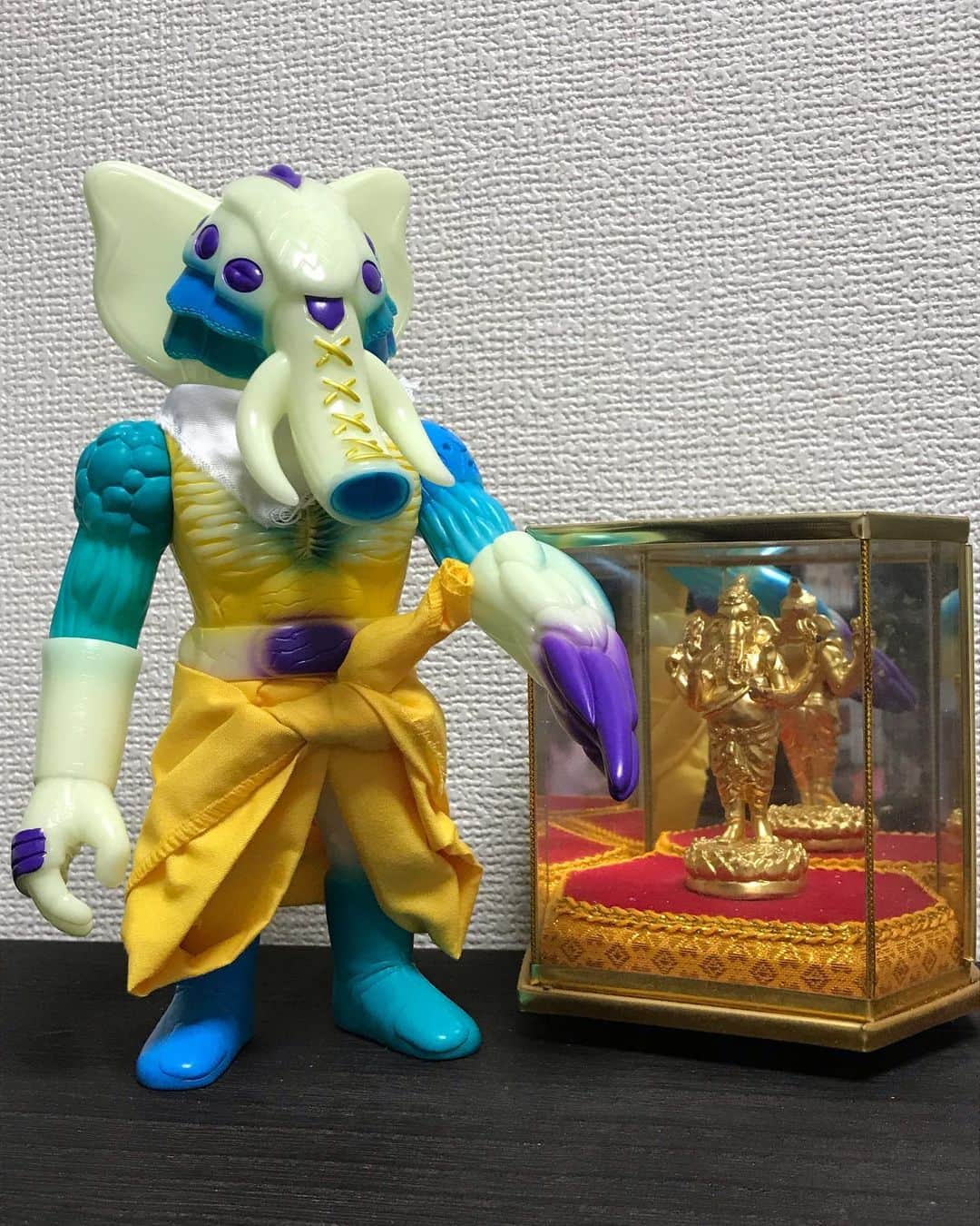 進祐哉のインスタグラム：「🎉🧘‍♂️🐘🎉 #neoone  #エレマックス」