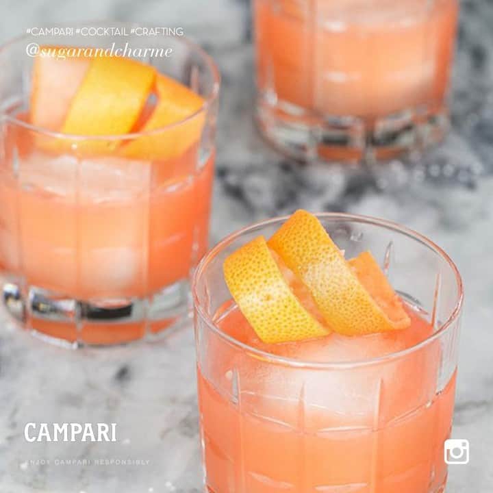 Campari Japanさんのインスタグラム写真 - (Campari JapanInstagram)「"イタリアン・パロマ"⁠ 甘味と酸味の出会いが、完璧なバランスのカクテル。週末はカンパリカクテルをお楽しみください。⁠ @sugarandcharm ⁠ ⁠ #CAMPARI #カンパリ #アペリティーボ #カンパリレッド #イタリア #カクテル #ミクソロジー #ミラノ #cocktail #mixology #drinks #N100 #食前酒 #リキュール #バーテンダー #レシピ #サマーカクテル #summer ⁠」8月9日 18時00分 - camparijapan
