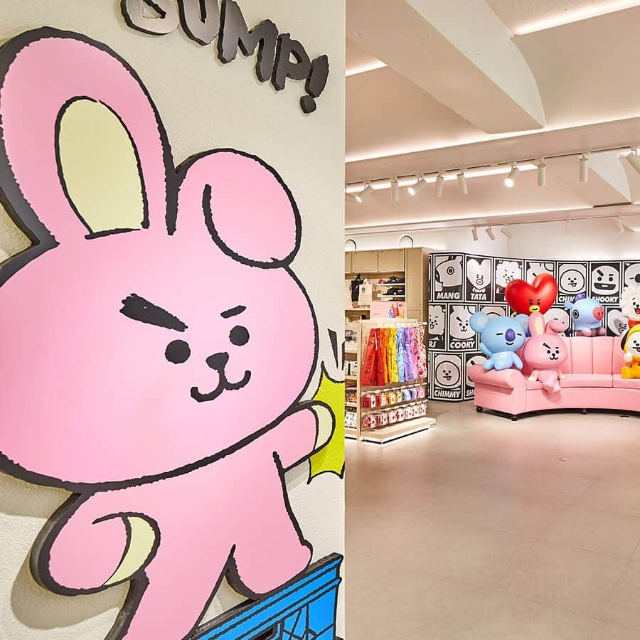 BT21 Stars of tomorrow, UNIVERSTAR!さんのインスタグラム写真 - (BT21 Stars of tomorrow, UNIVERSTAR!Instagram)「What time is it? It’s time to visit Gangnam!  FIND OUT MORE 🔍 LINK IN BIO 📍 437, Gangnam-daero, Seocho-gu, Seoul  #SeeYaThere #TakeMeToGangnam #MeetInGangnam #LINEFRIENDSSTORE #GANGNAM #BT21」8月9日 12時34分 - bt21_official