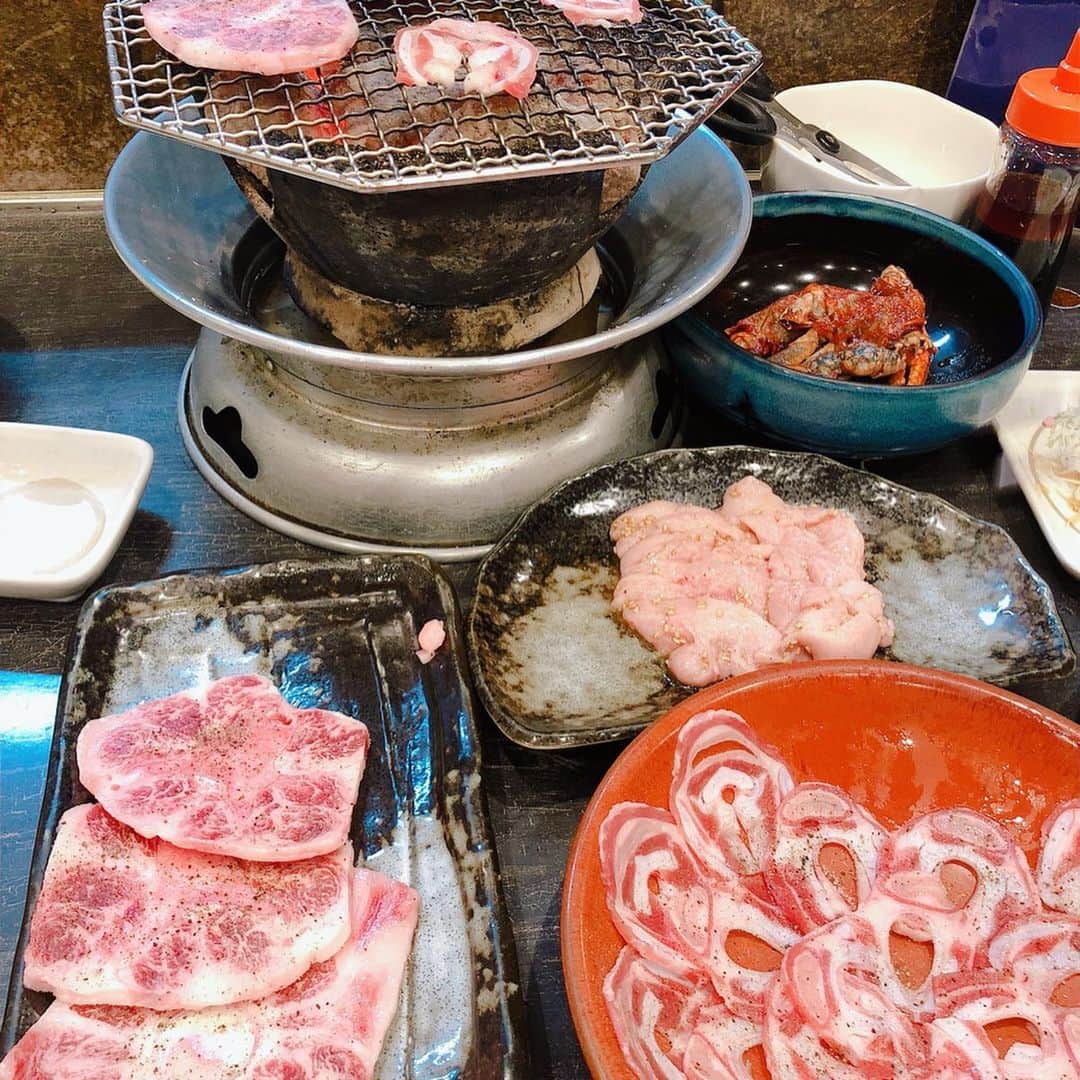 YUUKIさんのインスタグラム写真 - (YUUKIInstagram)「ジム後の…肉会🍖 動いた後は、さらに美味しい！笑  いろんな部位のホルモンが食べれる 元祖ホルモン道場 闇市倶楽部！  初めて行ったのは15年以上前(^^)☆ 久々だったけど、安定の美味しさでした  #instagood #instafood #foodstagram #delicious #meat #yakiniku #photooftheday #selfie #photography #元祖ホルモン道場 #闇市倶楽部 #ホルモン #肉の会 #東京グルメ  #グルメ #肉スタグラム #飯テロ #美味しいもの倶楽部 #大人の部活 #食べて動く」8月9日 12時40分 - yuuki_._official