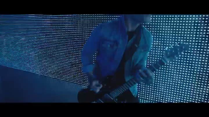 ニック・マーティンのインスタグラム：「“Agree To Disagree” OUT NOW! Link in my bio. Tell me what you think in the comments down below! I’m eager to hear your thoughts. Much love to you guys for your support & backing us the way you do. It means the fuckin’ world to us! “How It Feels To Be Lost” drops Sept 6th! Wait until you hear the rest of the album.. 🤘🏽🤘🏽🤘🏽」