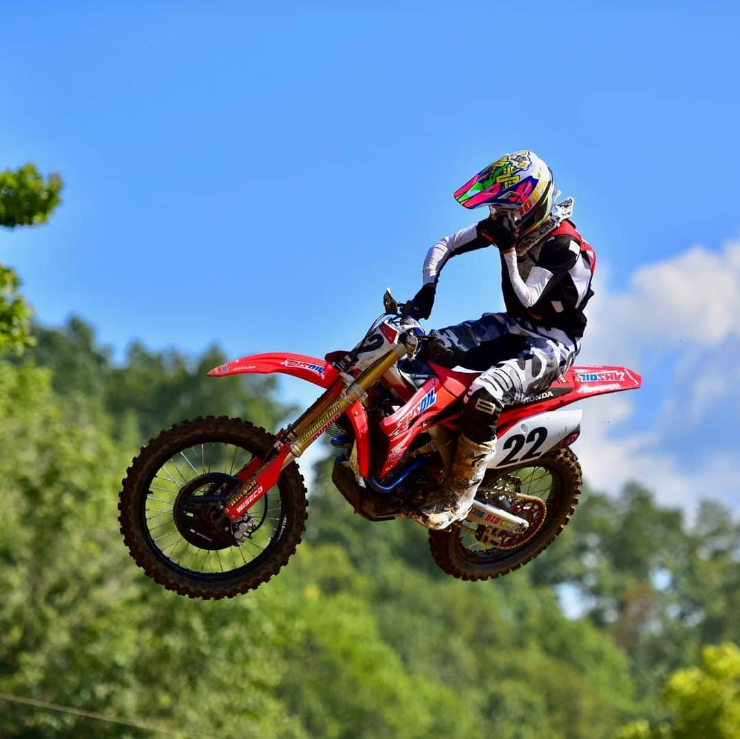 Honda Powersports USさんのインスタグラム写真 - (Honda Powersports USInstagram)「Congratulations to red riders @carsonmumford, @jettson49, and @joshimoda47 with their podium finishes at @lorettalynnmx this past weekend.  Carson got 2nd overall in the 250 Pro Sport, Jett 2nd overall and Jo 3rd overall in Open Pro Sport (Premier Class). #CRF250R 📸: @madmoosemedia」8月9日 13時52分 - honda_powersports_us