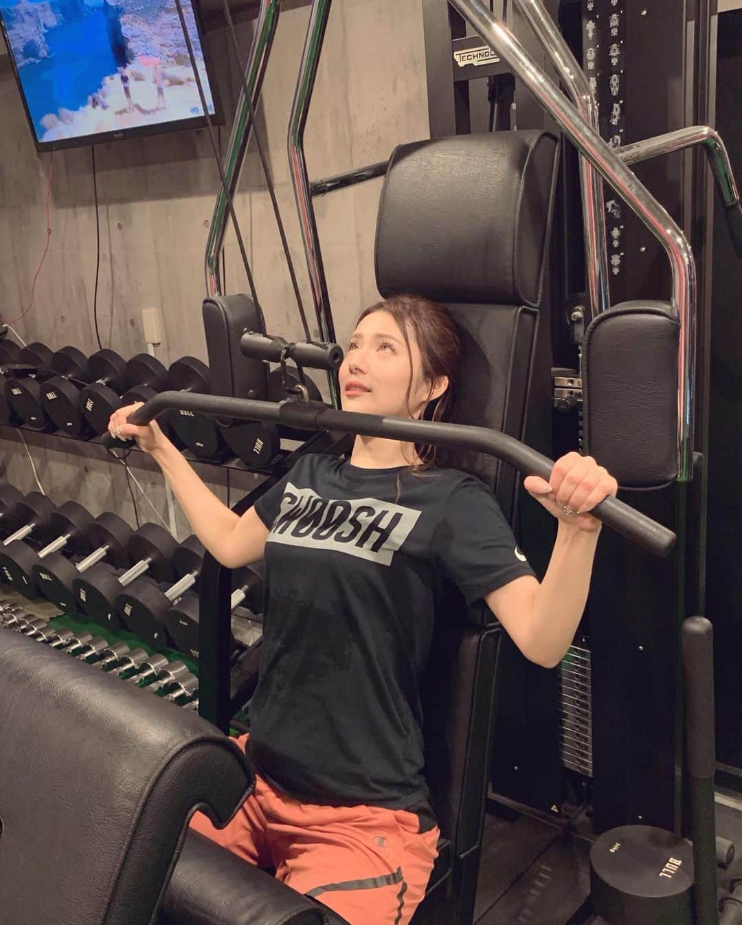 ますぶちさちよさんのインスタグラム写真 - (ますぶちさちよInstagram)「六本木にある「BEEF MAN workout」さんでトレーニングしてきたよ💪✨ この前お邪魔したB DAIAMONDさんと同じ場所にあるトレーニングジムだよ！ お尻と脚、下っ腹のぷよぷよが気になるから下半身を徹底的に鍛えたんだけど、トレーナーの平野さんのお陰でめっちゃ辛かったけど充実したトレーニングができました🔥🔥分かりやすく丁寧に教えてくれました！後半ちょっと鬼だったけど！笑 それにしても体力の衰えを感じた💦 また行きたい💪☀️ #beefman #beefmanworkout」8月9日 14時18分 - sachiyomasubuchi___