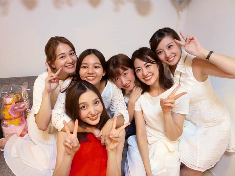 高田あゆみさんのインスタグラム写真 - (高田あゆみInstagram)「大好きな仲間❤️ #family#girls#group」8月9日 14時25分 - ayumitakada1020