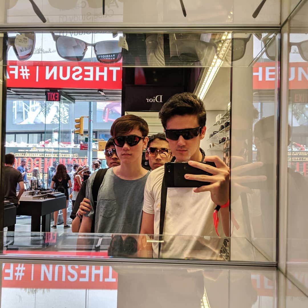 じゅんのインスタグラム：「確実にやばい連中www あー旅行終わって何か寂しいっすね」
