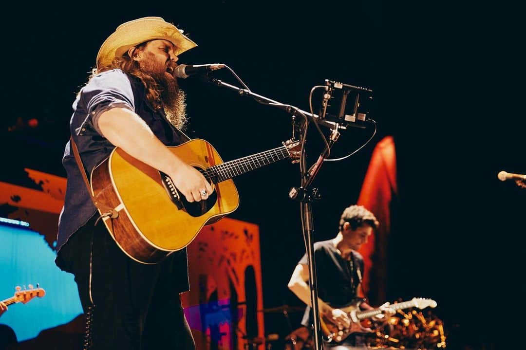 ジョン・メイヤーさんのインスタグラム写真 - (ジョン・メイヤーInstagram)「I’ve done a lot of cool stuff before, but nothing quite like writing a song with the great @chrisstapleton on a Wednesday and playing it live on an arena stage on a Thursday... It’s called “I Just Remembered That I Didn’t Care,” and it’s available now somewhere on YouTube. (And if that wasn’t enough, he sat in on “Slow Dancing in a Burning Room.”) Thanks Chris for the idea to write a song to perform together, and for being such a creative powerhouse. The afterglow is bright. (📷 @daniel)」8月9日 14時53分 - johnmayer