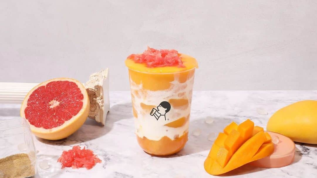 DFS & T Galleriaさんのインスタグラム写真 - (DFS & T GalleriaInstagram)「Your all-time favorite teahouse, @heyteahk , has now arrived at T Galleria by DFS, Canton Road! Don't forget to try the refreshing 'Very Mango Pomelo' drink - an update to the local favorite with chunky bits of mango & grapefruit pulp.  #heytea #heyteahongkong #TGalleria #ShopDutyFree」8月9日 15時00分 - dfsofficial