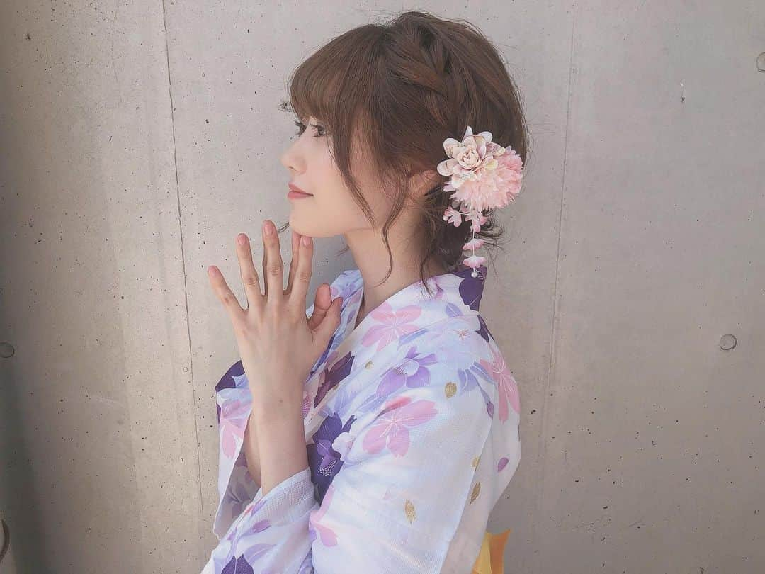 西潟茉莉奈さんのインスタグラム写真 - (西潟茉莉奈Instagram)「. . 浴衣で握手会👘！ 夏ですね🌻🍉☀️ . . #浴衣 #ジワるdays」8月9日 15時18分 - marina_1016.n