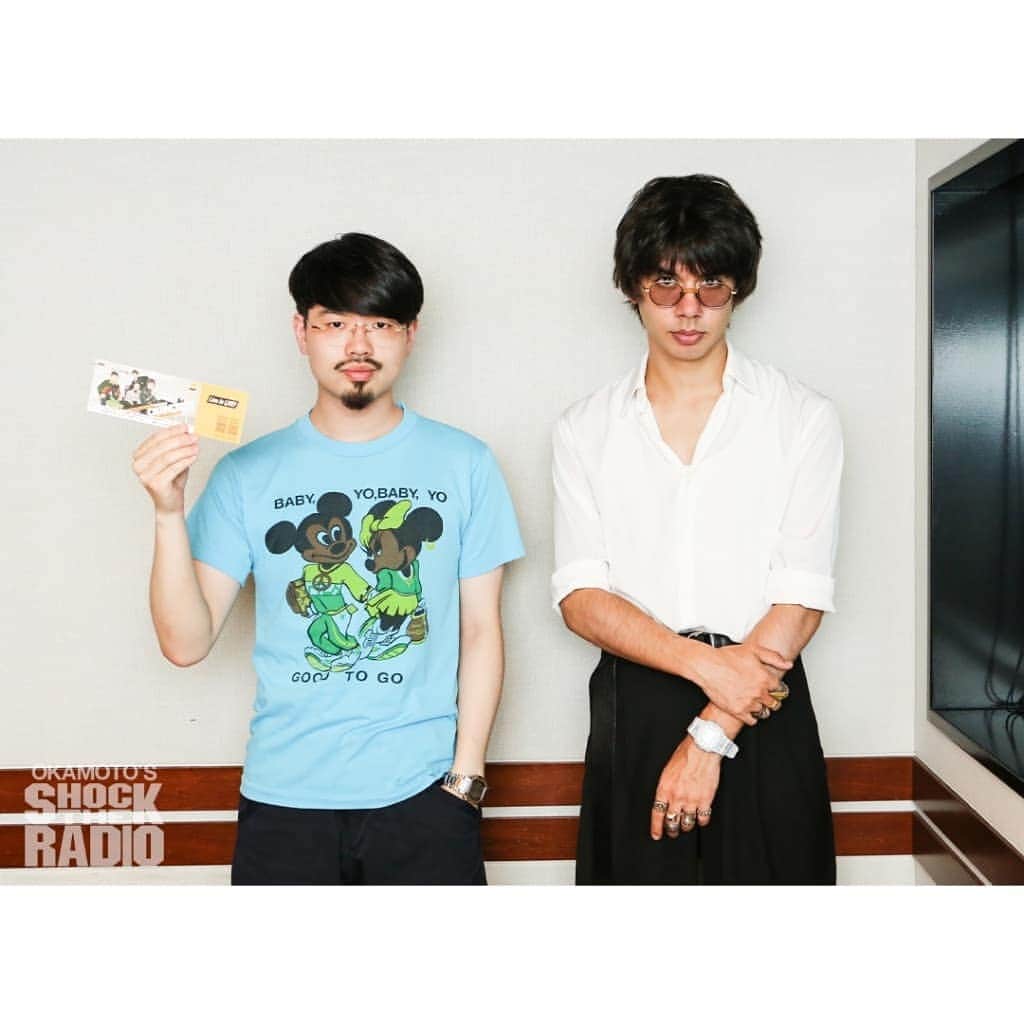 のインスタグラム：「【SHOCK THE RADIO 8/9】 今週のSHOCK THE RADIOは、ショウとハマの2人が登場！ 先日行われた、OKAMOTO’S初となる海外ワンマン「OKAMOTO’S “BOY” CHINA TOUR2019」について振り返っていきます！ 北京と上海の2公演を行った今回の中国公演。ライブについてはもちろん、現地での移動や食事などの話も！ そして今回は“メンバーのサイン入りお土産プレゼント”もあり！お楽しみに！！ #okamotos #オカモトショウ  #ハマオカモト #g_shock  #radio  #shocktheradio #tokyofm」