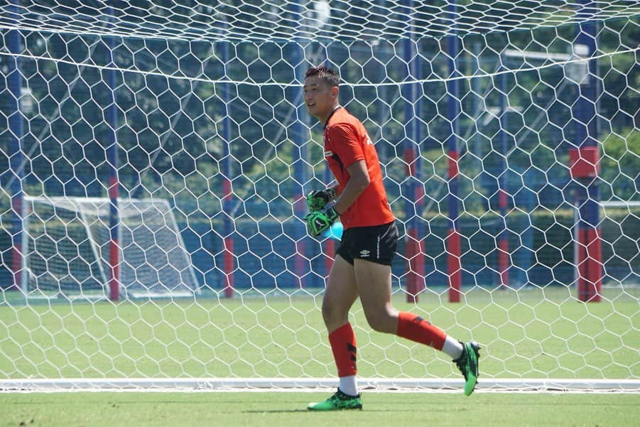 波多野豪さんのインスタグラム写真 - (波多野豪Instagram)「Training day⚽️🙌🔵🔴 Have a nice weekend👍 最高の週末を！！！ #Vamos #fctokyo」8月9日 15時34分 - gohatano50