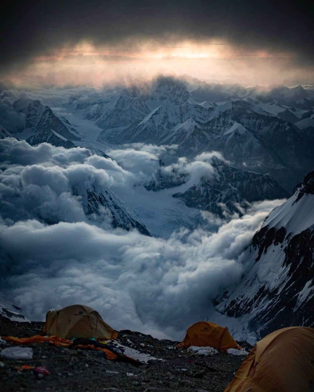 ナショナルジオグラフィックさんのインスタグラム写真 - (ナショナルジオグラフィックInstagram)「Photo by Renan Ozturk @renan_ozturk | Experiencing Everest as the only team on the hill was a strange feeling. At times, the roof of the world seemed like a wax museum diorama, filled with multicolor faded ropes, shredded tents, plastic trash as well as human bodies, all frozen in time by the subzero temps of the "death zone." But there was also beauty within. Being there and feeling the power of the landscape makes us understand why generations have flung themselves upward at such costs.  #thebeautyandthebeast #everestmystery.  Join me @renan_ozturk to discover more images from the high Himalaya.」8月9日 15時39分 - natgeo