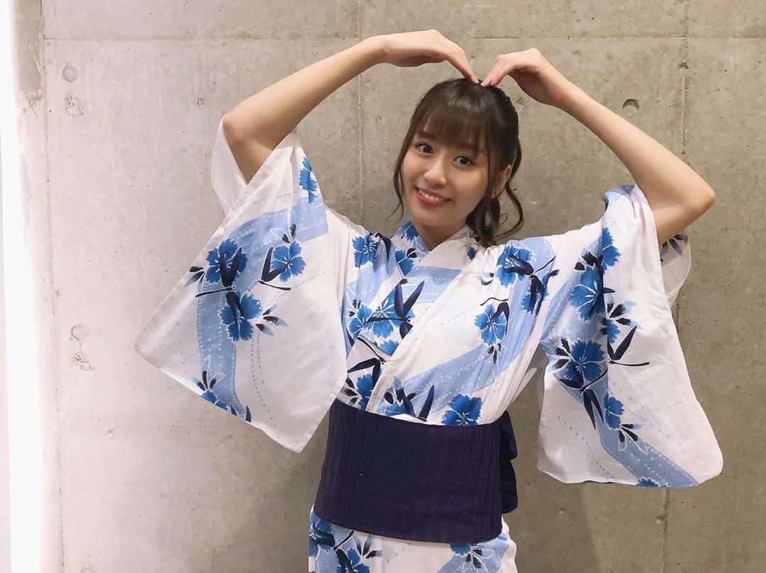 内木志のインスタグラム：「３日間のイベント よろしくお願いします🥺💙 浴衣→私服→浴衣です👘 青にトンボの浴衣でした〜💙 #浴衣」