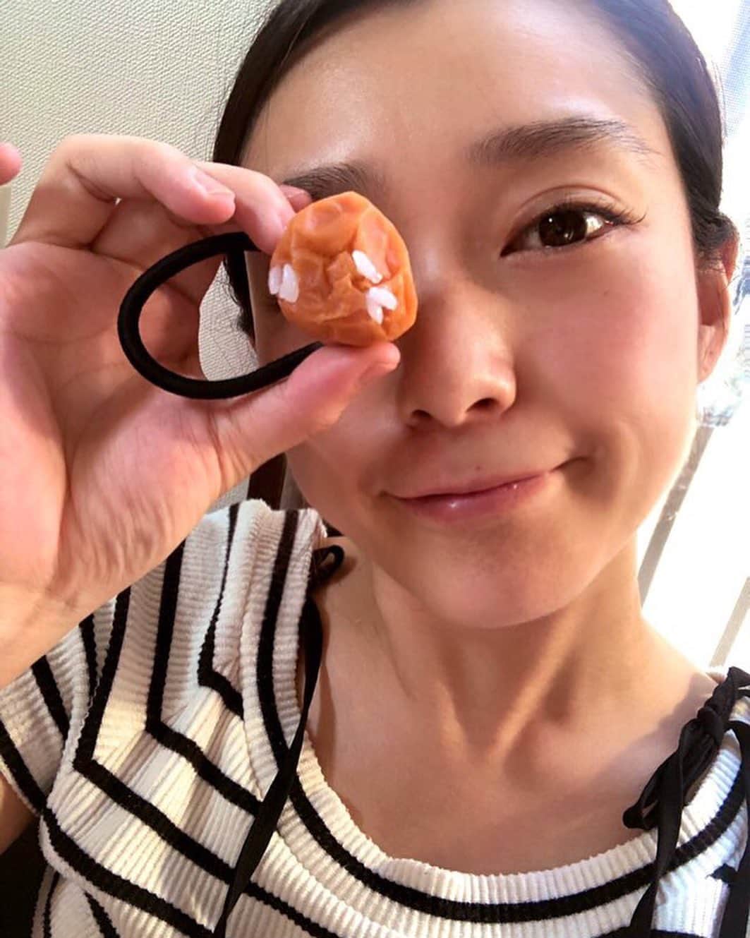 佐河ゆいのインスタグラム：「梅干し愛が止まらない  #うめぼし」