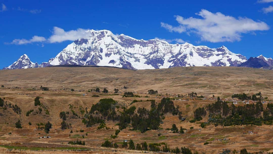 TBS「世界ふしぎ発見！」さんのインスタグラム写真 - (TBS「世界ふしぎ発見！」Instagram)「8月10日放送の世界ふしぎ発見 は、#ペルー #アンデス山脈 . 絶景の氷河が見える #天空温泉 を発見！ . ️吸い込まれそうな丸い穴、#インカ帝国 時代に利用されていたようですが、一体何に⁉️ . さらに、インカ帝国の兵士が愛用した #スーパーフード その恐ろしい効果とは！？ . . #ふしぎ発見  #ビクーニャ  #奇祭 #祭り #インカ #温泉」8月9日 16時12分 - fushigi_hakkenad