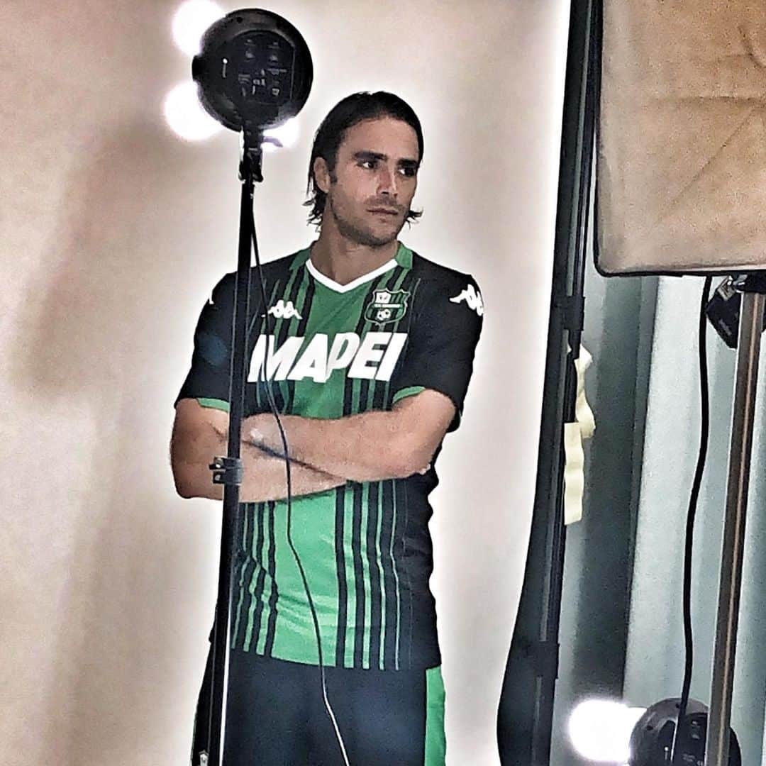 USサッスオーロ・カルチョさんのインスタグラム写真 - (USサッスオーロ・カルチョInstagram)「Shooting day 🖤💚 #ForzaSasol」8月10日 1時55分 - sassuolocalcio