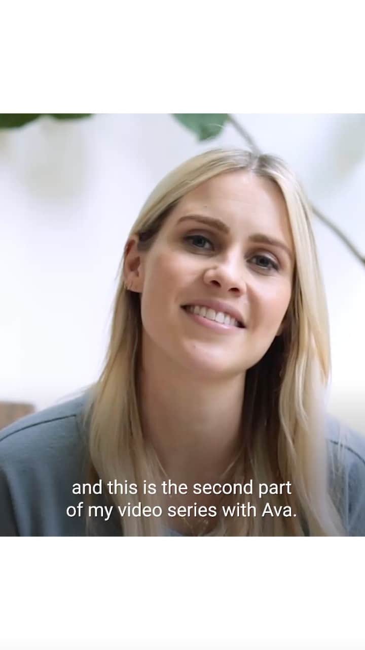 クレア・ホルトのインスタグラム：「Time for the second part of my #HonestTalk video series with @avawomen. This time we got real about women’s health research, previous gender gaps in female medical studies, and the amazing clinical research Ava has done to provide modern resources to women in every stage of the reproductive lifecycle. . Learn more at avawomen.com and use code CLAIRE to get $20 off the Ava fertility and cycle tracker. #AvaPartner」