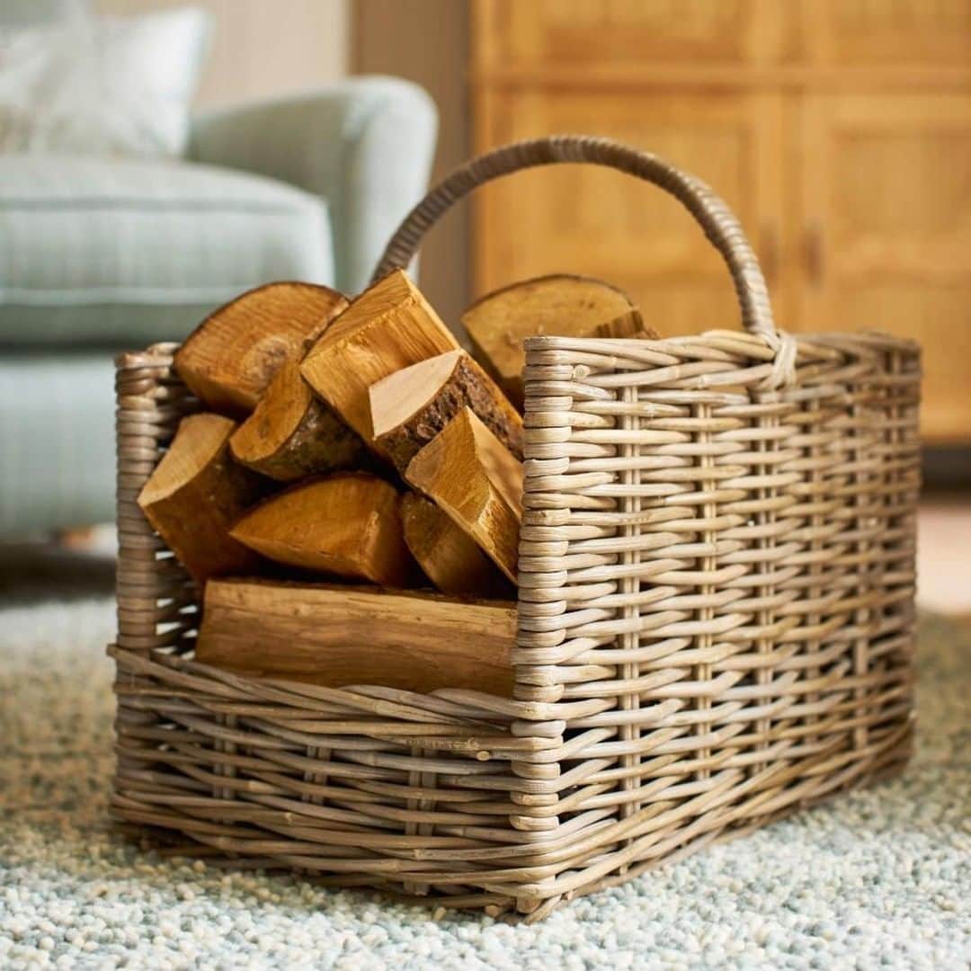 ローラアシュレイのインスタグラム：「Customers are loving our Kubu Log Basket. One had this to say, "Thrilled with this basket. Feels sturdy and it has a hint of grey so matches our decor perfectly." #AsLovedByYou」