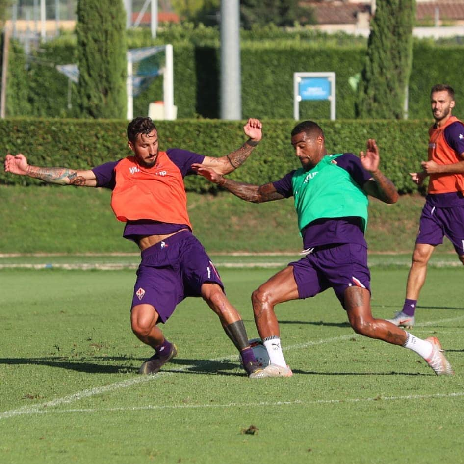 ACFフィオレンティーナさんのインスタグラム写真 - (ACFフィオレンティーナInstagram)「Verso #FiorentinaGalatasary  Primo allenamento viola per #Pulgar  #QuestaÈFirenze #ForzaViola」8月10日 2時47分 - acffiorentina