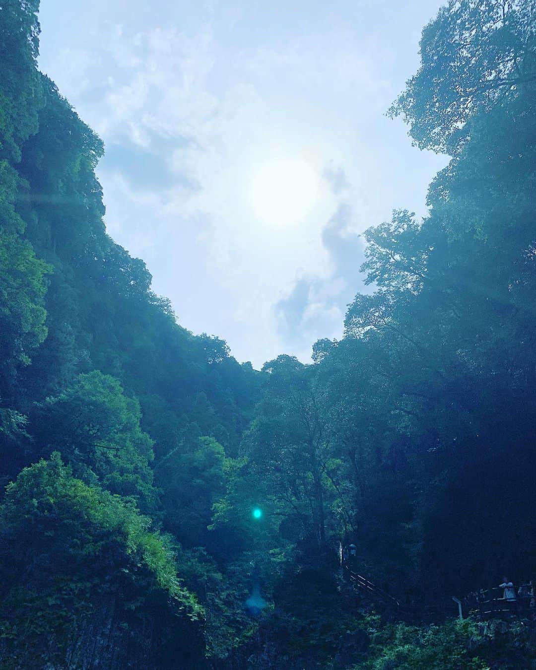 谷川じゅんじさんのインスタグラム写真 - (谷川じゅんじInstagram)「Ancient flow, Valley of Gods. 神々の里。高千穂峡。ただただ圧巻。#goodvibesonly #goodneighbors #takachihostyle #miyazakilife #thisismiyazaki #thisisjapan」8月9日 18時56分 - junjitanigawa