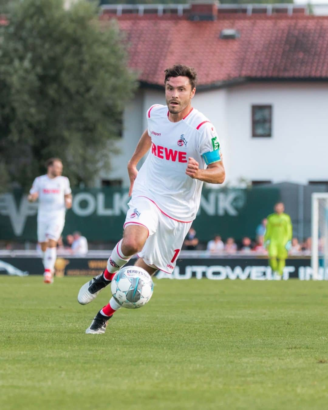 1.FCケルンさんのインスタグラム写真 - (1.FCケルンInstagram)「© Jonas Hector führt den #effzeh auch in der neuen Saison als Kapitän aufs Spielfeld. Den Mannschaftsrat komplettieren @marco_hoeger, Timo Horn, @kess__18__ , @anthonymodeste27.  ___ #Köln #Kölle #Bundesliga」8月9日 19時28分 - fckoeln