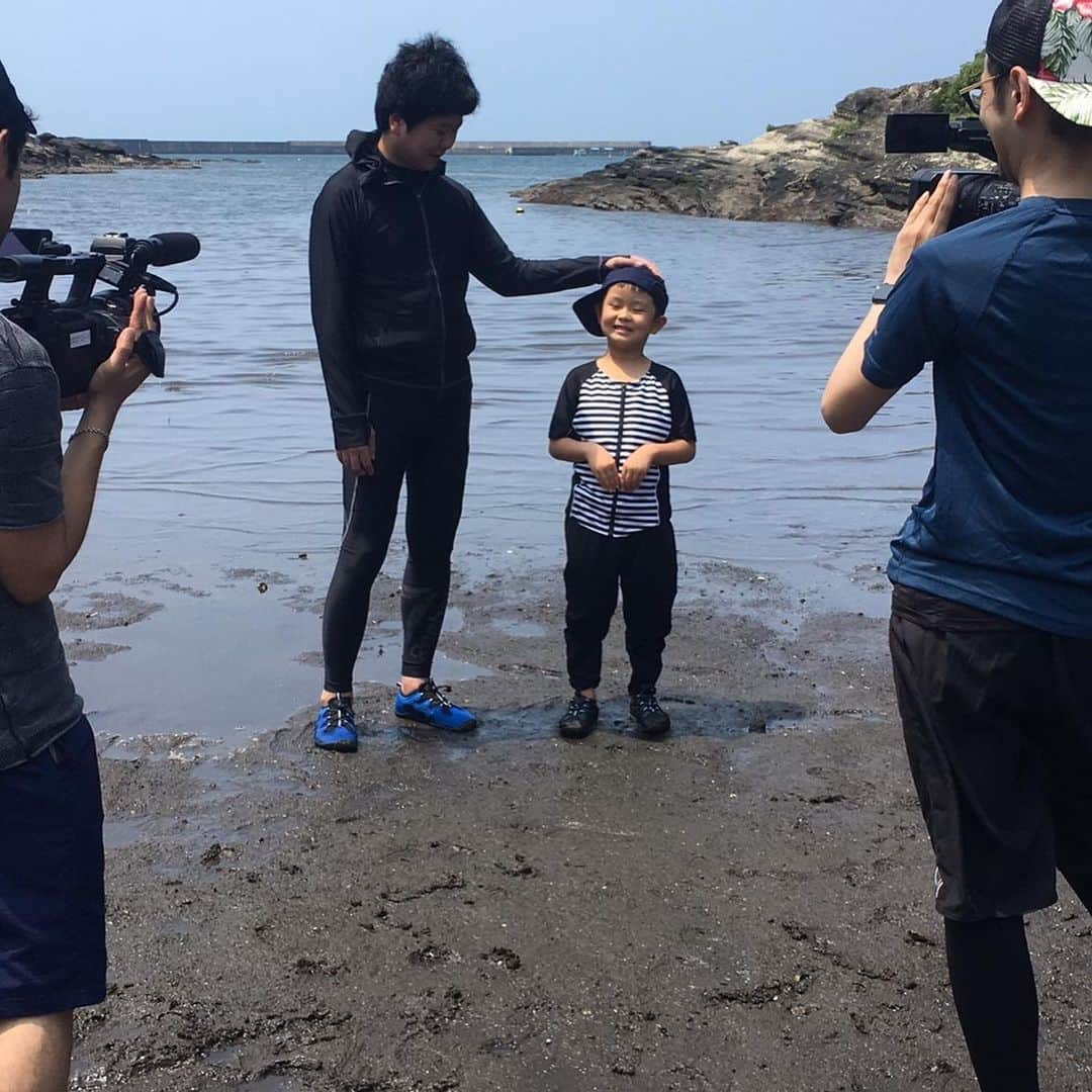 中川パラダイス のインスタグラム：「#sotoasobi #アウトドアレジャー予約サイト #中川パラダイス #りんたろう #SUP #初挑戦 #家族で楽しめる #立つのは意外と簡単 #片足で立つのは激ムズ #湘南 #三浦海岸 #スケジュールを埋めようの企画 #ウサミミ #タピオカ #カラーサングラス #カラフルポップコーン #インスタ映え #増えろフォロワー #りんたろうめちゃくちゃ喜んでた #もう一回連れてけうるさい #ぜひそとあそびさんもう一度オファーを」
