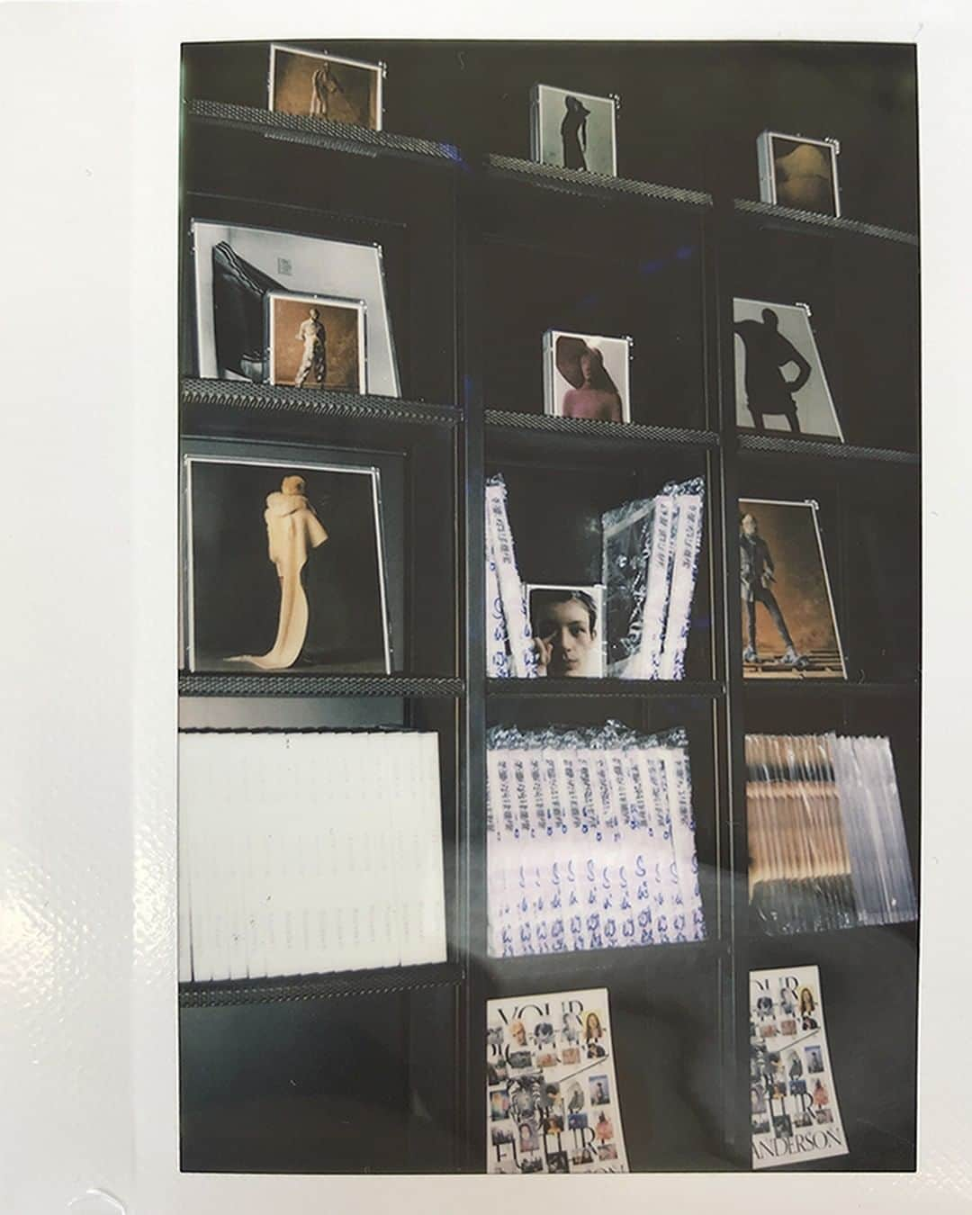 JWアンダーソンさんのインスタグラム写真 - (JWアンダーソンInstagram)「BEHIND THE SCENES: We’re so proud. Framed photos and books from our past projects displayed in the lobby. #Polaroid」8月9日 20時01分 - jw_anderson