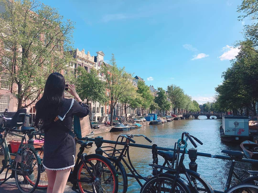 イ・ダヒさんのインスタグラム写真 - (イ・ダヒInstagram)「보고있니 우리처돌이들🤗  #netherlands #amsterdam #네덜란드 #암스테르담」8月9日 20時23分 - dahee0315