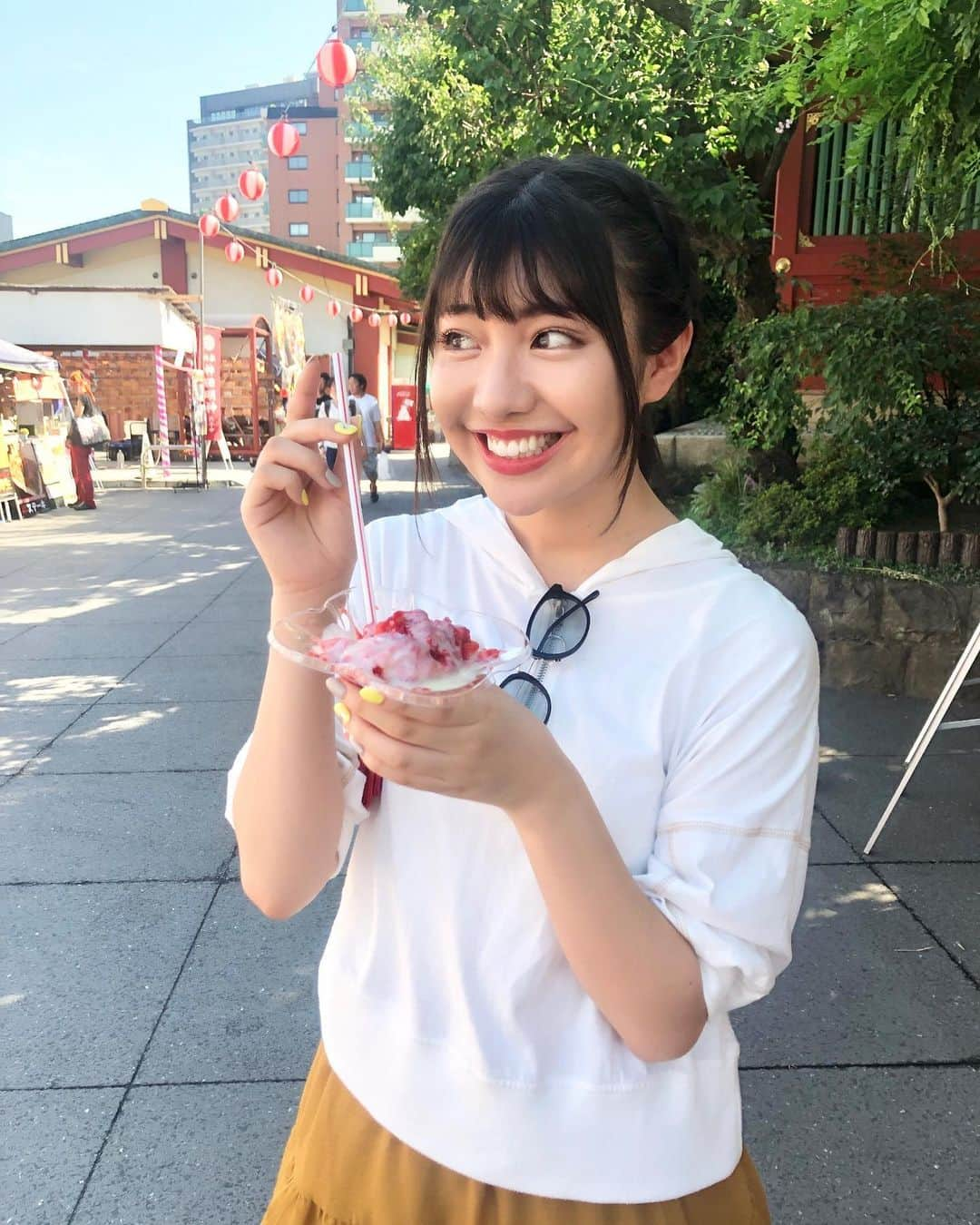 小玉梨々華さんのインスタグラム写真 - (小玉梨々華Instagram)「思わぬところに屋台が たくさんあってお祭り気分を味わえました けずりいちご美味しかった〜！」8月9日 20時25分 - ririka_kodama