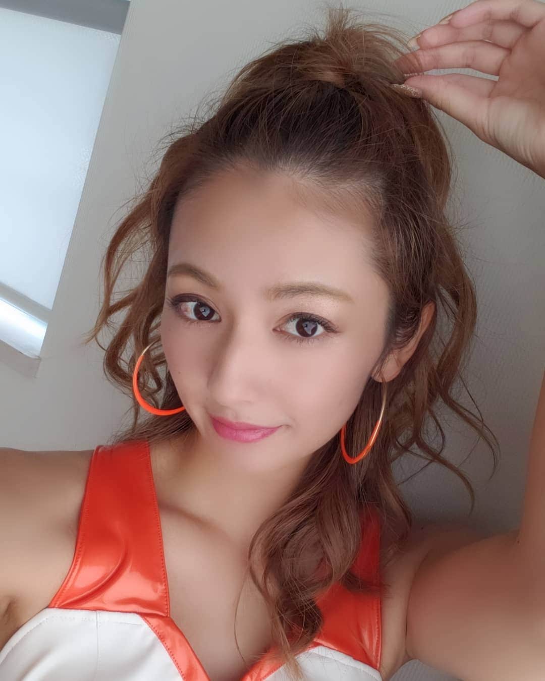 のインスタグラム：「最近肌がいい感じになってきている気がする😳 頑張ってSK-II使い続けてるおかげかな☺️ #sk2 #肌 #スキンケア #スキンケア用品 #顔 #レースクイーン #rq #model #ビジョビ」