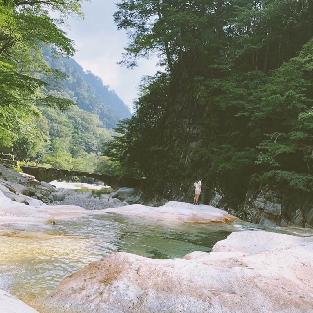 岡本莉音さんのインスタグラム写真 - (岡本莉音Instagram)「川遊び大好き！！！」8月9日 20時34分 - rion051228