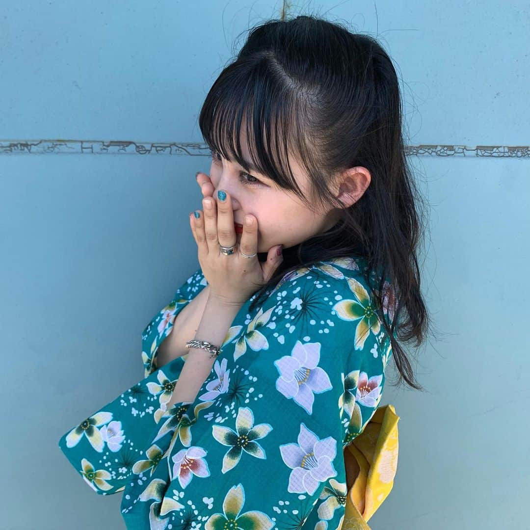 村川緋杏さんのインスタグラム写真 - (村川緋杏Instagram)「夏、終わらせないよ〜〜っ💨💙 . #浴衣 #夏 #AKB48 #HKT48 #握手会」8月9日 21時24分 - murakawabibiann