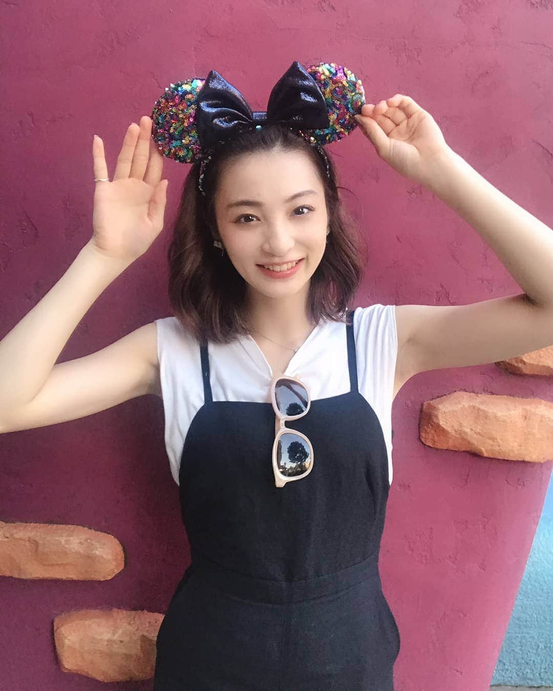 山本花織のインスタグラム：「． ディズニーでの写真いっぱいあるの🥰」