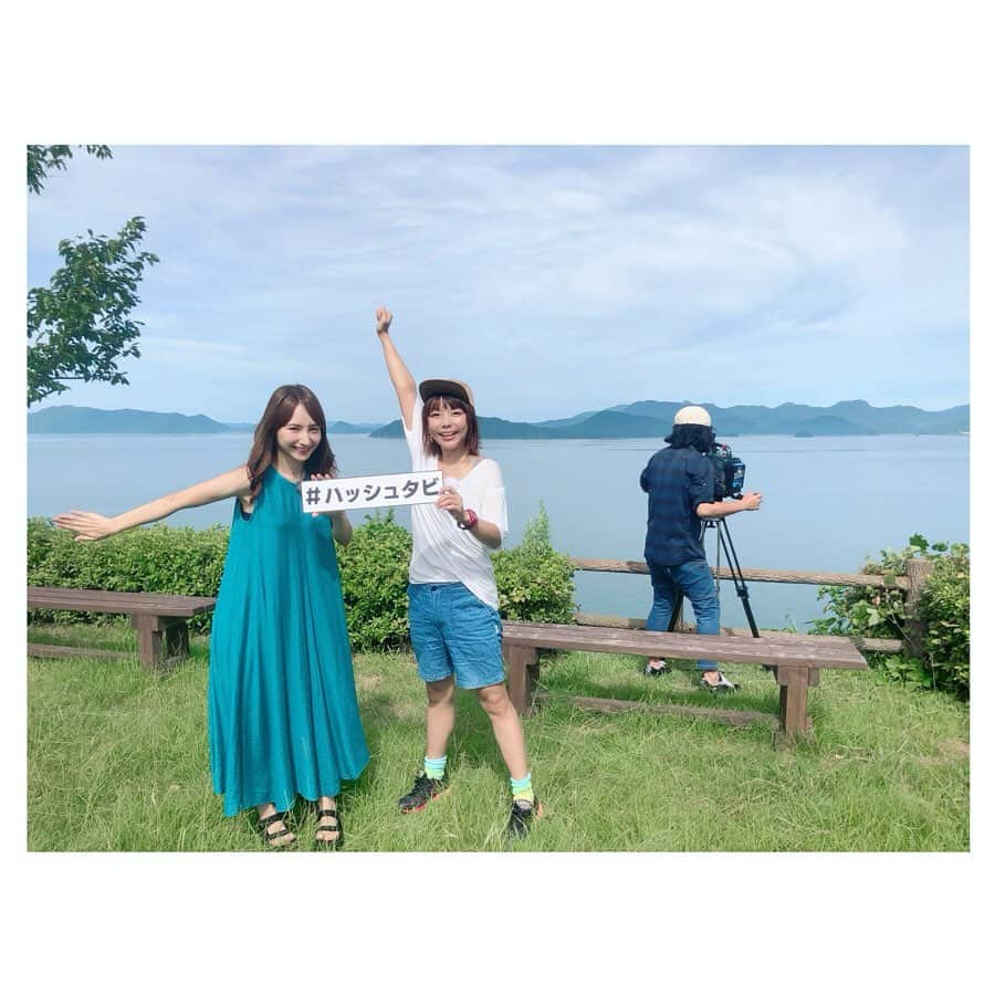 渕上彩夏さんのインスタグラム写真 - (渕上彩夏Instagram)「. . こんばんは🌟 今日はよしえさんと、くまパワプラスのハッシュタビのロケでした✨ . 津奈木から水俣へ🚘✨ 今回も素敵な場所、美味しい食べ物、素敵な方との出会いがありました👍🏻‼️ . 8/17放送なので是非見てね♡ . よしえさん、今日もありがとうございました🙇🏻‍♀️💕 . 明日のイベントは、13〜14時の予定ですが、配布するスティックキャンディーとRKKABうちわがなくなり次第終了致します✨✨ 蔦屋書店熊本三年坂カリーノテラスで、皆で浴衣を着てお待ちしています🎐✨ . . #ハッシュタビ #くまパワプラス #kab #水俣 #津奈木町 #御立岬」8月9日 21時38分 - ayakafuchigami725