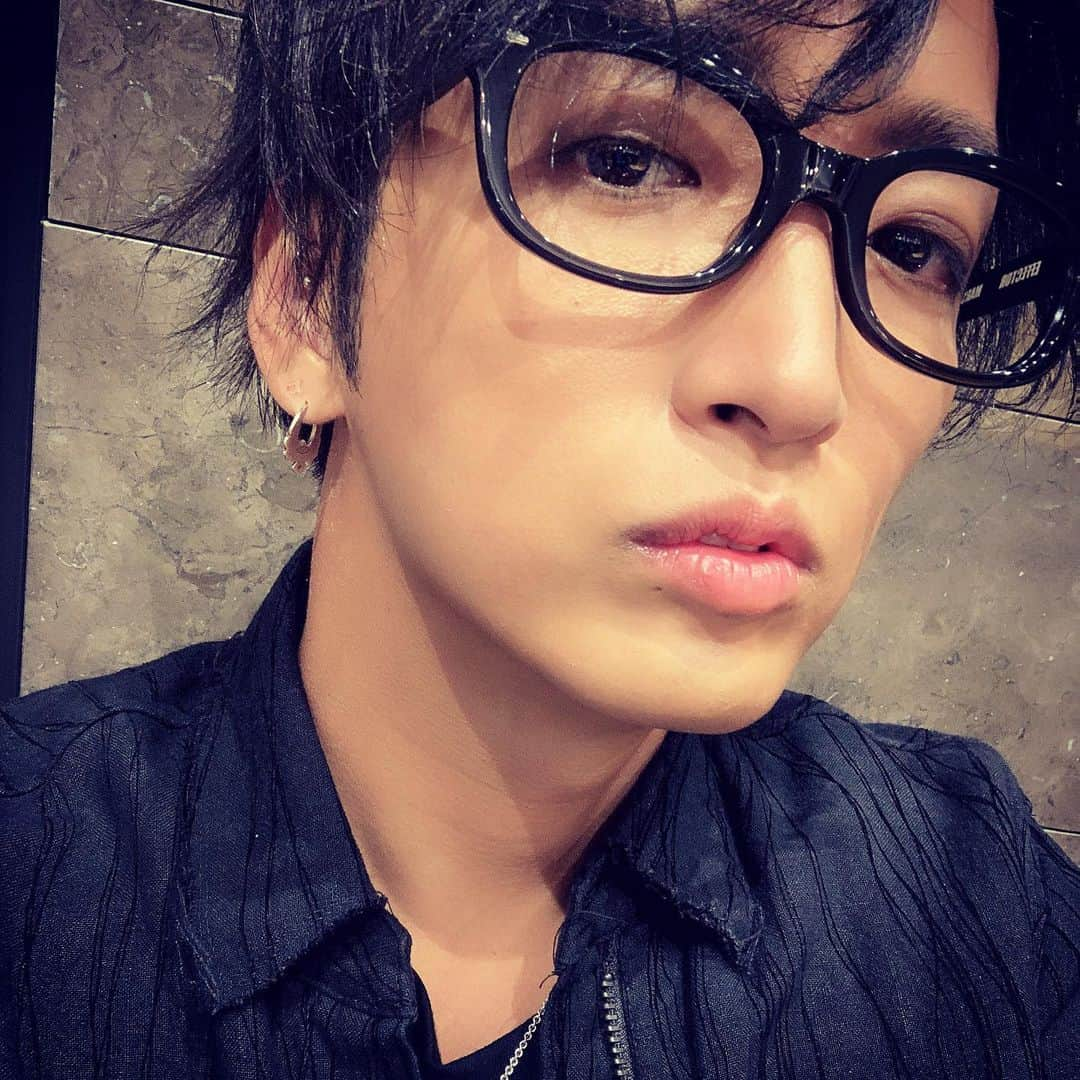 明希 さんのインスタグラム写真 - (明希 Instagram)「撮影\m/,(•。•)お楽しみに。。。 #sid #明希」8月9日 22時12分 - sid.aki