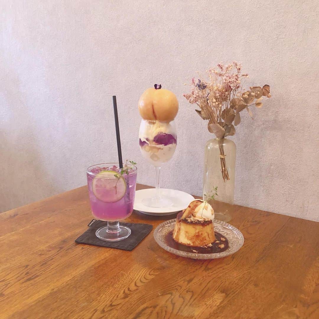 青木菜花のインスタグラム：「.﻿ .﻿ 今日はカフェ巡りして太宰府で水みくじしてきたよ福岡満喫中です楽しい〜〜〜〜！﻿ ﻿ めんたい重も美味しくてぺろり🥰🥰﻿ 明日も楽しみ！！！﻿ .﻿ .﻿ #福岡 #福岡カフェ #桃パフェ #太宰府天満宮 #instagood #instalike #instafood #インスタ映えスイーツ #l4l #なのかふぇ巡り」