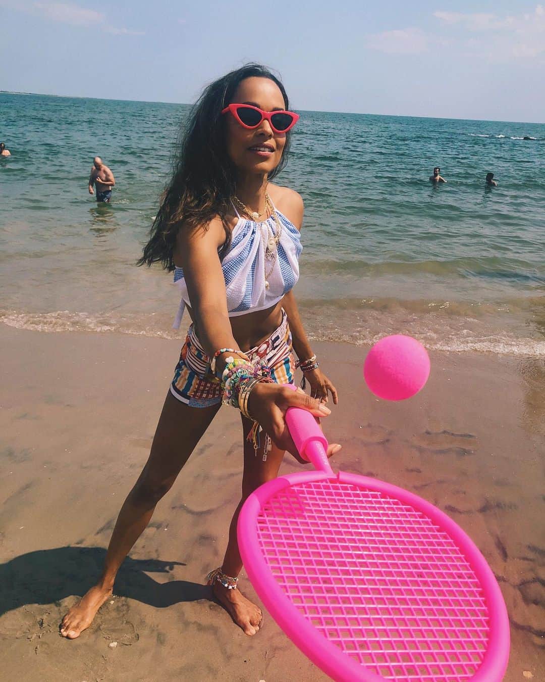 ダニジョーのインスタグラム：「weekend, we’re ready for you ☀️ #endlesssummer」