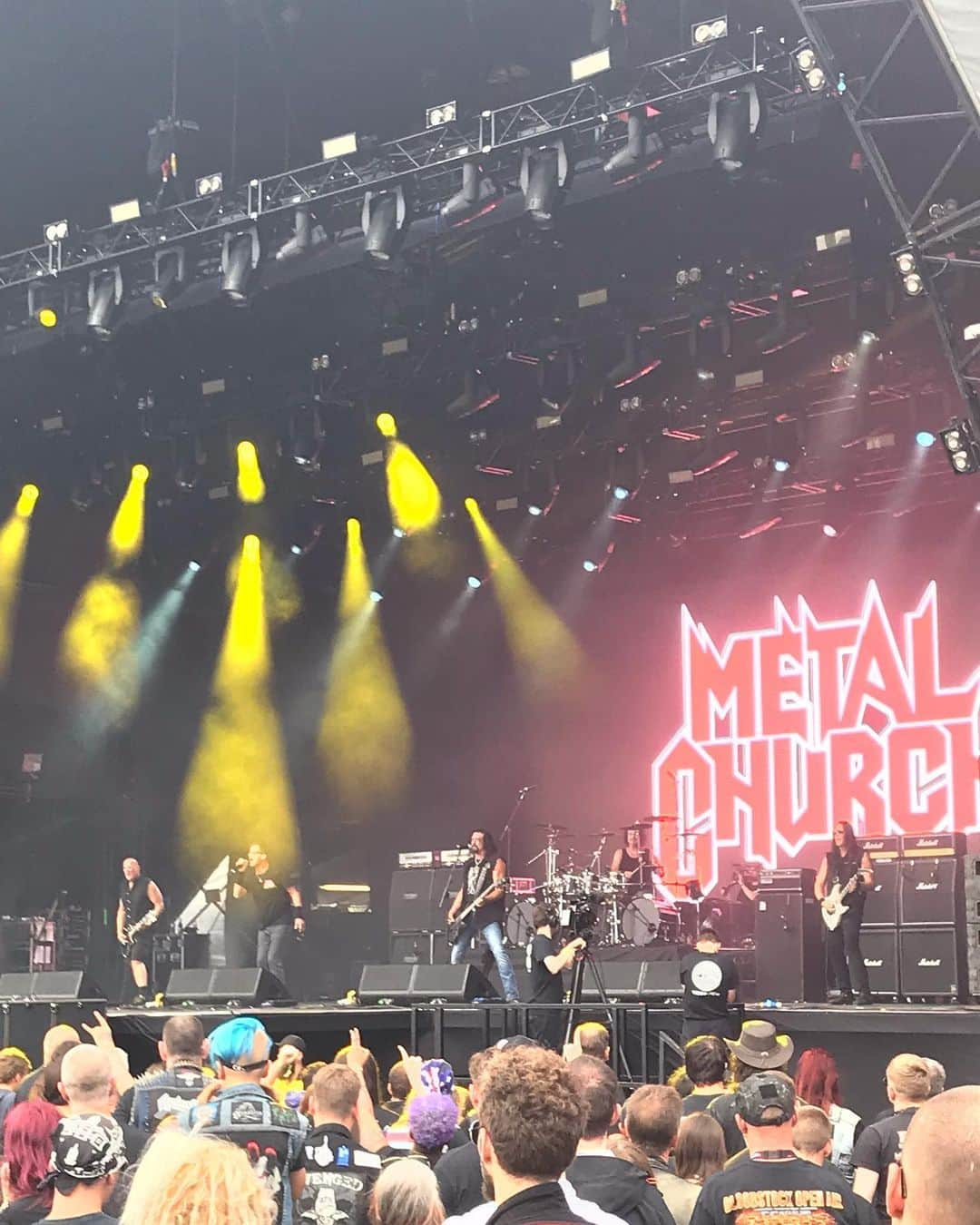 METAL HAMMERさんのインスタグラム写真 - (METAL HAMMERInstagram)「Fuck yeah @metalchurchofficial! #MetalChurch #BloodstockFestival」8月9日 22時34分 - metalhammeruk