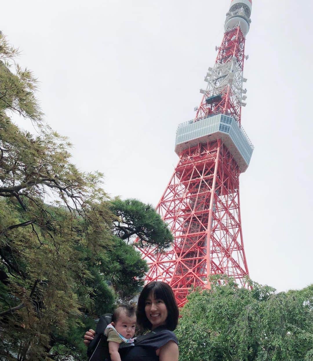 庄司ゆうこさんのインスタグラム写真 - (庄司ゆうこInstagram)「ママ友と子連れランチで豆腐屋うかい&東京タワーに行ってきたよ🤗 リニューアルオープンしていて、かなり高いところまで登れました^_^ ももちゃん抱っこ紐だとご機嫌でずっとキョロキョロしてました✨✨ ランチ中ずっとお昼寝タイムだったので帰りのタクシーもぐずらなかったよ🤗 #とうふ屋うかい#東京タワー#子連れランチ#ママ友#もうすぐ#生後4ヶ月#ももちゃんです🤗#赤ちゃんのいる暮らし」8月9日 22時37分 - yuko.shoji