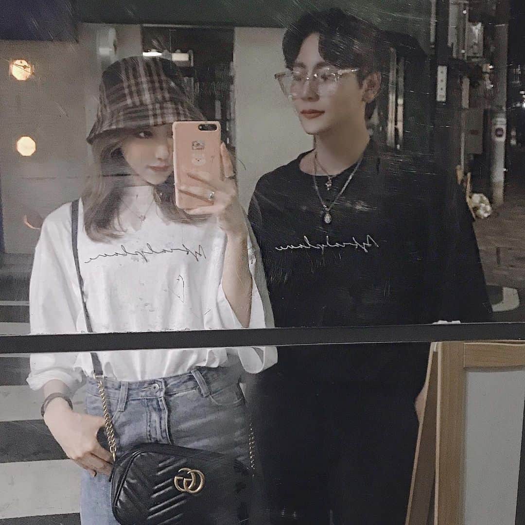 のインスタグラム：「Astral 3rd original item checkして頂けましたか？！✨ . 明日 @xu_laforet より店頭発売startとなります！のでお待ちしております！ onlineではもうご購入頂けます🙏 . 僕のこだわりの詰まったitemとなってます💪 . ペアルックとしてもオススメ😚 . 是非getしてくださいね😎 . #astral_plane」