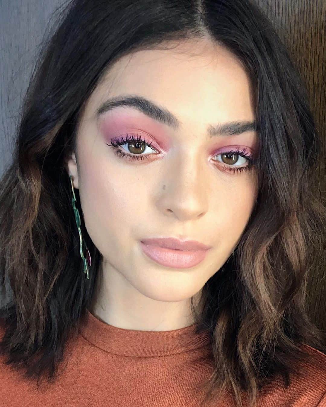 Vincent Oquendoさんのインスタグラム写真 - (Vincent OquendoInstagram)「Spending the day with this cutie #lunablaise today 🥰 styles by @andrewgelwicks hair by @seijinyc #makeupbyme using @maybelline lemonade palette 🍋 🦄」8月9日 22時43分 - makeupvincent